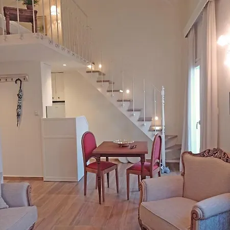 Apartment 1930 Townhouse *